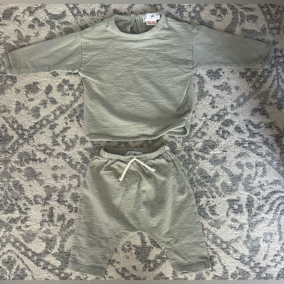 ZARA Baby Waffle Knit Shirt & Pant Set- Dusty Green/ Size 6-9M - Picture 3 of 3